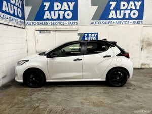 Toyota Yaris 6AA-MXPH14 5DR AUTO - Image 4