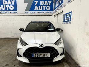 Toyota Yaris 6AA-MXPH14 5DR AUTO - Image 2