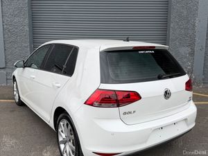 Volkswagen Golf 2016 HIGHLINE Pearl White - Image 3