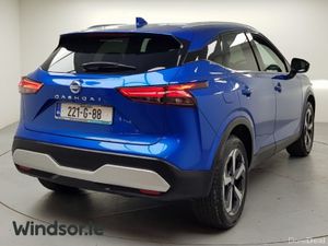 Nissan Qashqai 1.3 PET MILD HYBRID SV PREMIUM CVT - Image 4