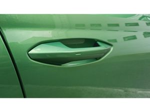 Skoda Octavia 2.0 TDI RS 200 BHP- COSMIC GREEN- GR - Image 3
