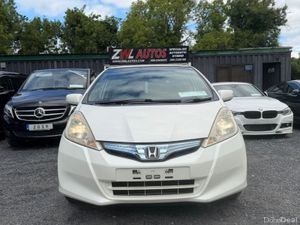 10 HONDA FIT HYBRID 1.3 - Image 3