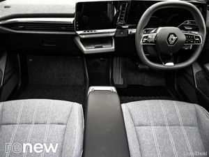 Renault Megane E-Tech Equilibre 220hp EV60 2Tone - Image 3