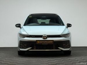 Volkswagen Golf GTE DSG - Image 2