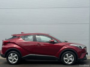 Toyota C-HR 2017 - Image 4