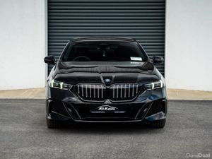 BMW 5-Series 530E M SPORT *PRO PACK* - Image 3