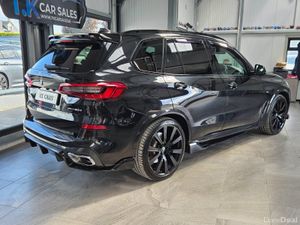 19 BMW X5 XDRIVE M-SPORT 30D EDITION - Image 2