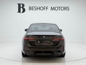 BMW i5 40 M-SPORT=LOW MILES//HUGE SPEC//1 OWNER=FU - Image 4