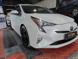 172- Toyota Prius 1.8 Petrol Hybrid - Image 3