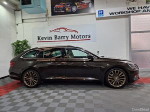 Skoda Superb 2.0TSi COMBI (LAURIN & KLEMENT) 4X4 2 - Image 4
