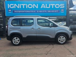 Peugeot Rifter 1.2 PETROL, ALLURE MODEL, 5 SEATER, - Image 2