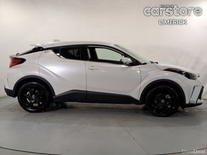 Toyota C-HR 1.8 petrol hybrid - Image 2