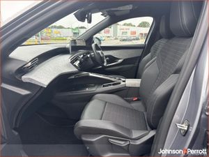 Peugeot 3008 Allure 1.2 Hybrid I LOW MILEAGE - Image 4
