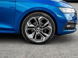Skoda Octavia AMB 2.0tdi 115HP 4DR - Image 3