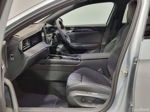Volkswagen Passat ** R-LINE ** PAN ROOF ** DSG-AUT - Image 4