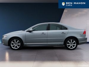 Volvo S80 SE Lux 181BHP - Image 2