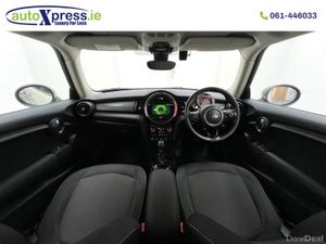 Mini Cooper 1.5 Automatic, Reversing camera, Low m - Image 2