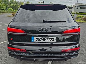 2025 AUDIQ7 60 PHEV TFSIE Q COMPETITION 490PS - Image 3