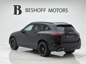 Mercedes-Benz GLC 300e 4MATIC URBAN EDITION=ONLY 1 - Image 3