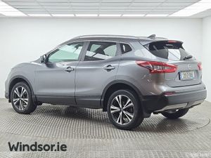 Nissan Qashqai 1.3 PET SV PREMIUM+PART LEATHER - Image 3