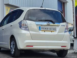 Honda Fit Hybrid Automatic - Image 4