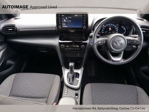 Toyota Yaris Cross 1.5 Hybrid Luna Sport (Pearl wh - Image 4