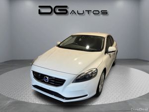Volvo V40 Auto - Low KMs - Mint condition - Great - Image 3