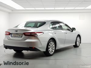 Toyota Camry HYBRID G - Image 3