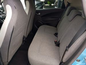 Renault Zoe R110 Z.E 50 Iconic CCS Rapid charge - Image 3