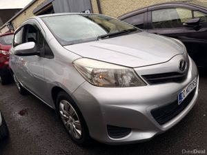 Toyota Vitz / Yaris 1.3 Automatic - Image 2