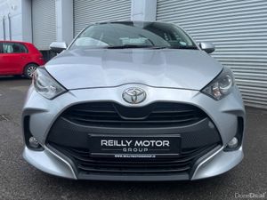 Toyota Yaris 1.5 PETROL HYBRID LUNA AUTO - Image 2