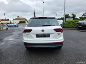 Volkswagen Tiguan AUTOMATIC 4 MOTION 150BHP - Image 4