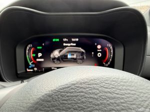 Nissan Juke Hybrid SV PREMIUM - Image 3