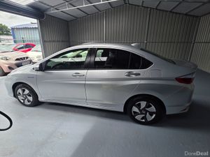 Honda Grace Hybrid Automatic 2015 Low Miles - Image 4