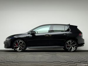 Volkswagen Golf GTE DSG - Image 4