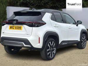 Toyota Yaris Cross Premiere Edition - Image 4