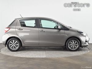 Toyota Yaris Hybrid Luna Auto - Image 2