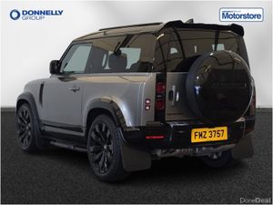 Land Rover Defender Diesel Estate X-Dynamic HSE - Image 3