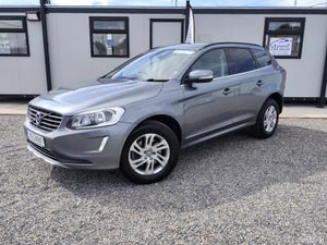 Volvo XC60 SE NAV D4 2.0 TD B4 R-DESIGN MHEV 197BH - Image 3