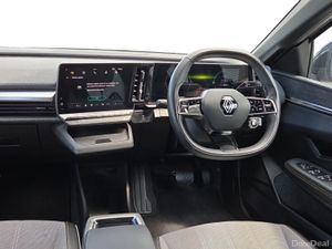 Renault Megane E-Tech EV40 130hp Techno - Image 2