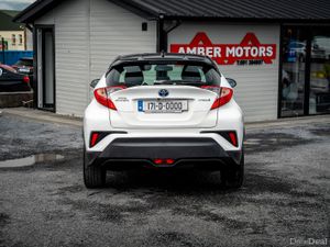 2017 Toyota C-HR+ HYBRID AUTOMATIC - Image 3