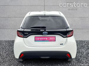 Toyota Yaris Hybrid X - Image 4