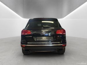 2018 Volkswagen Touareg - Image 4