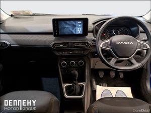 Dacia Sandero Stepway TCe 90 STEPWAY Essential - Image 3