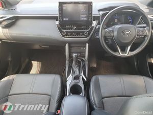 Toyota Corolla Cross ** Z MODEL** AUTO ** LOW KMS - Image 2