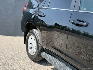Toyota Landcruiser Prado 2.8 Automatic Passenger - Image 3