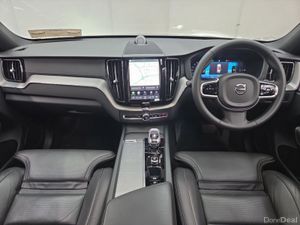 Volvo XC60  T6 Ultimate Black Edition AWD PHEV *35 - Image 4