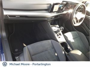 Volkswagen Golf 2.0 TDI 115HP Style - Image 4