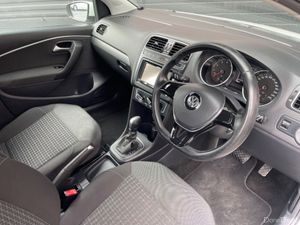 Volkswagen Polo 1.2 TSI AUTO - Image 4