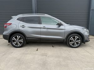 Nissan Qashqai 1.5 DSL SV PREMIUM DCT AUTO ** Glas - Image 3